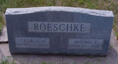 ROESCHKE, MINNIE - Woodbury County, Iowa | MINNIE ROESCHKE 