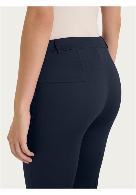 Pantalone flare alla caviglia in Satin Power RAGNO | Pantalone | DC62PM078 - BLEU