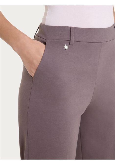 Pantalone a carota con tasche in Compact Light RAGNO | Pantalone | DC70PFC71 - PLUM TRUFFLE