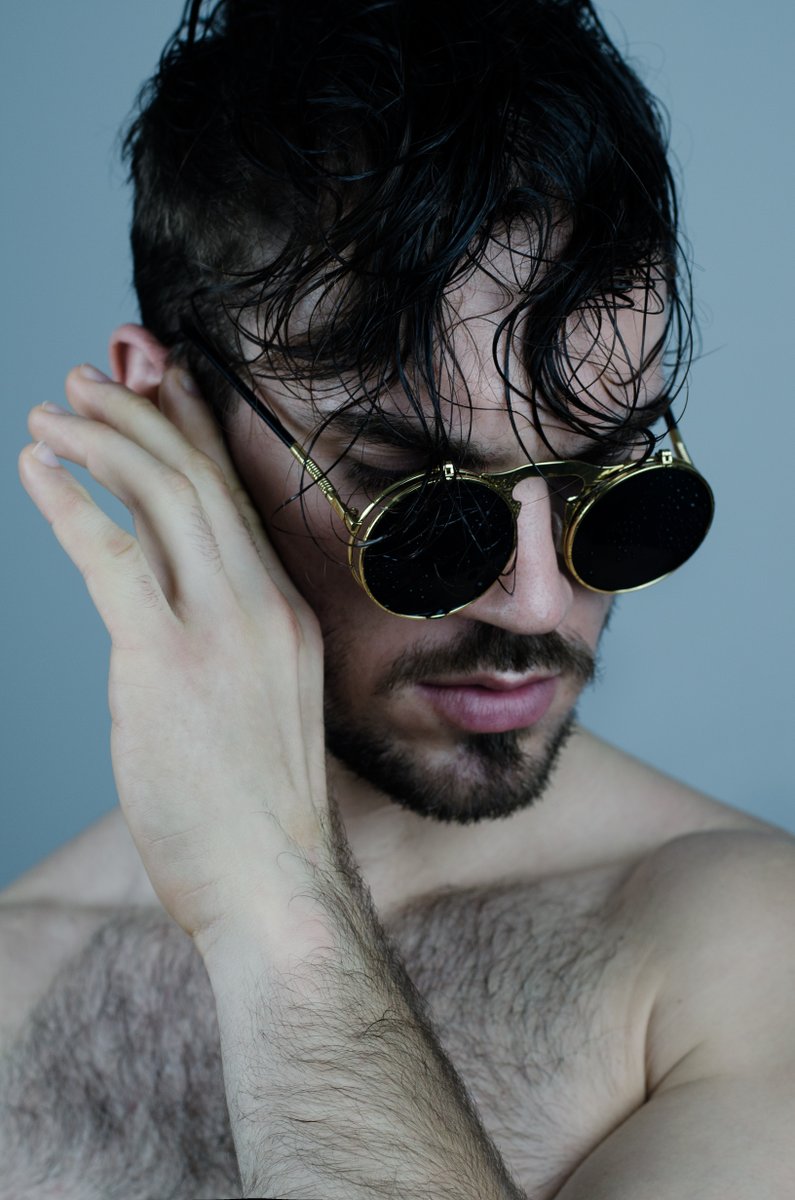 Photo by Anthony Pomes, Alwin Tersic, Kodd Magazine - Kavyar