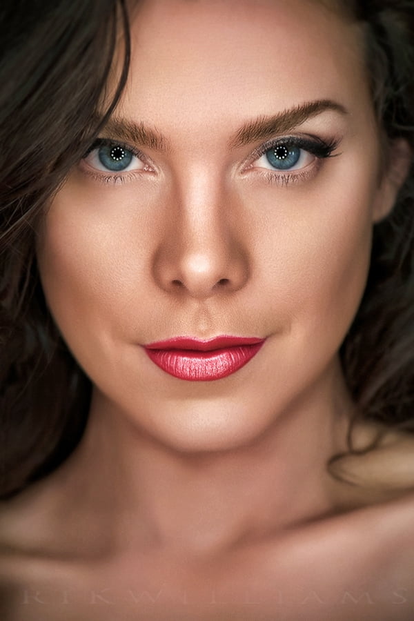 Nicole Vaunt Kavyar