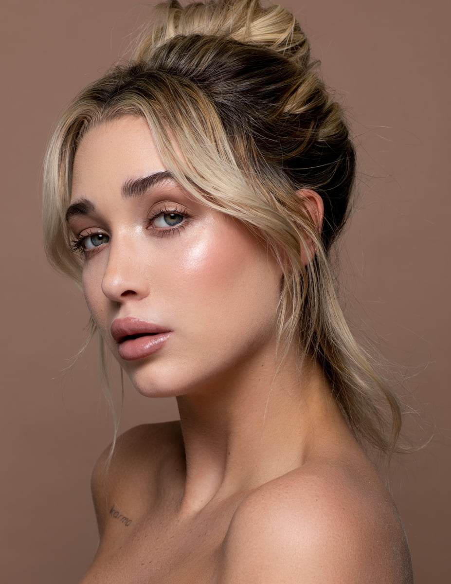 Ava Bangert - Kavyar