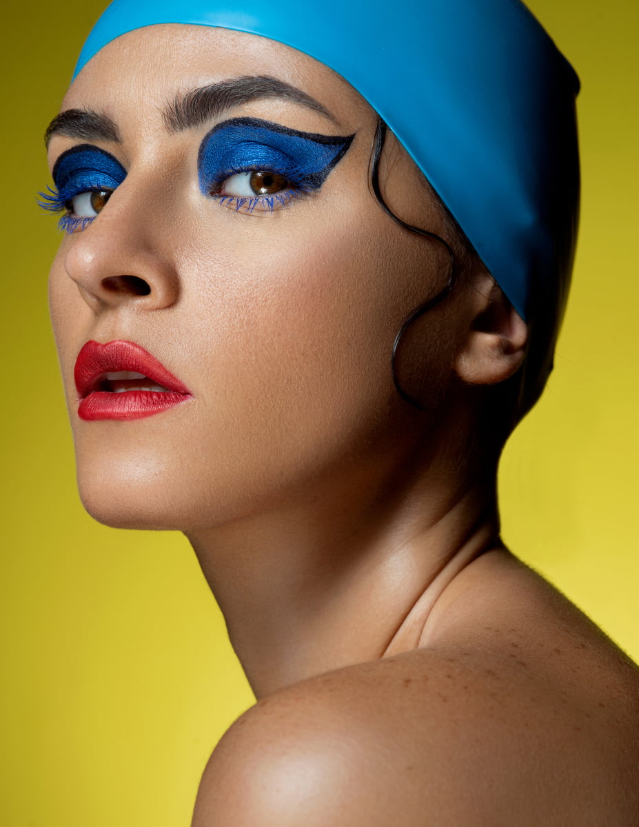 Mashhur porno videolar yalab zrliyubabu Uydagi mushuk