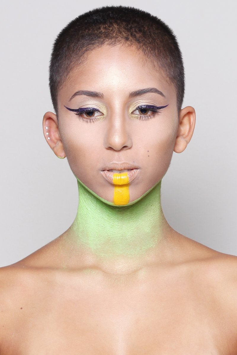 Linda Santiago - Kavyar