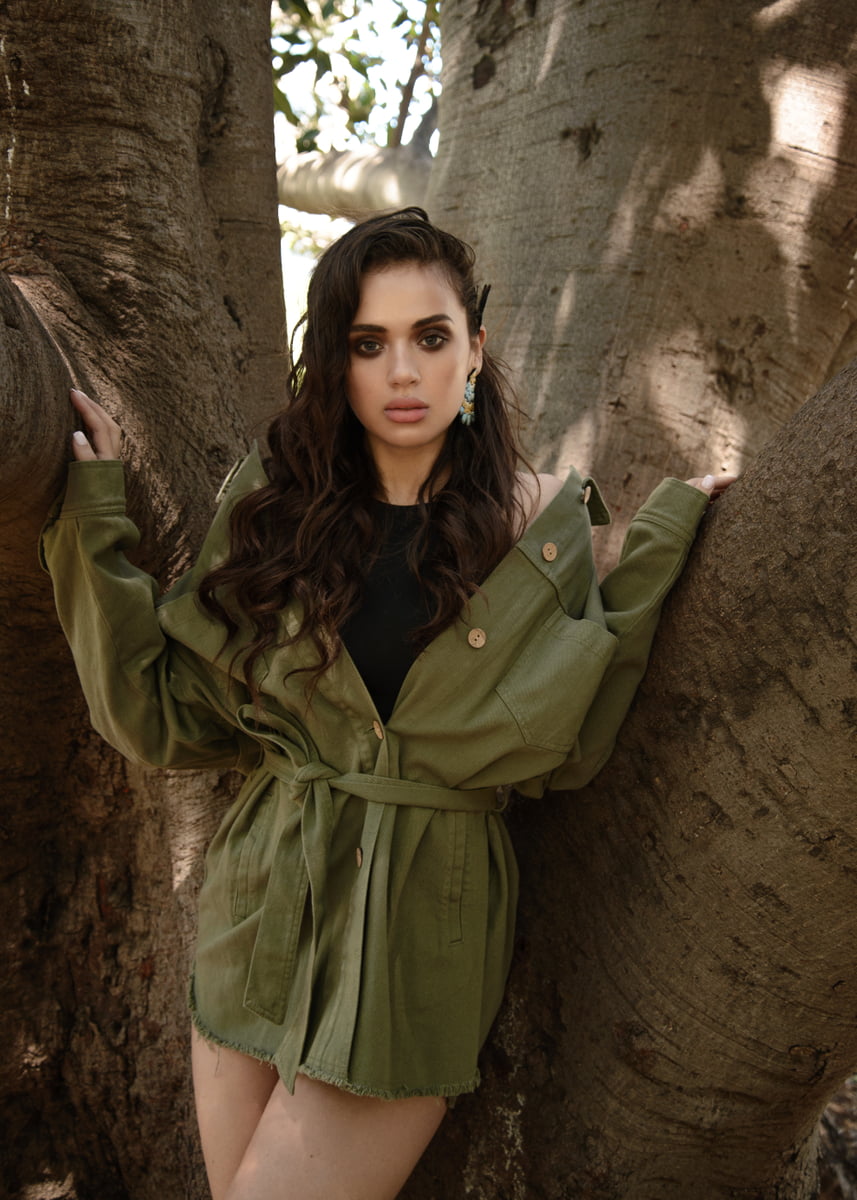 Photo by ELEGANT Magazine, Lana Barker, Natasha Maymon - Kavyar