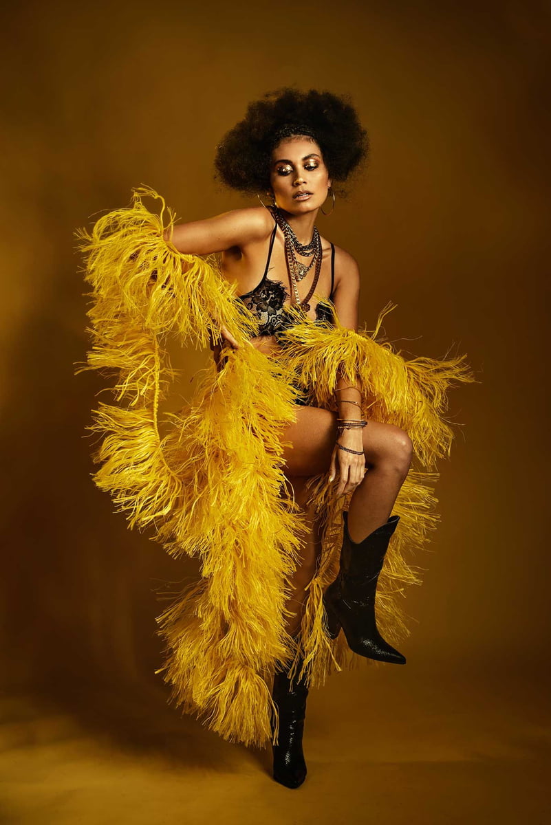 Perry Mooney - Kavyar