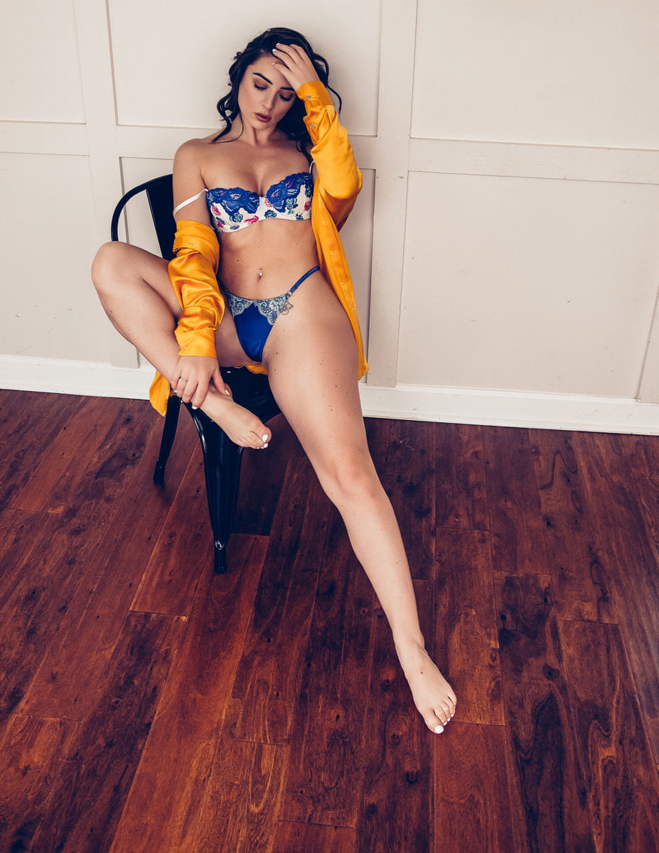 Leenda Lucia - Kavyar