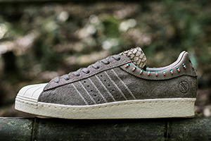 adidas gazelle silver green womens Original New Arrival 2017 Adidas Men's Running Shoes Sneakers – HYPEBEAST  CO main image 0