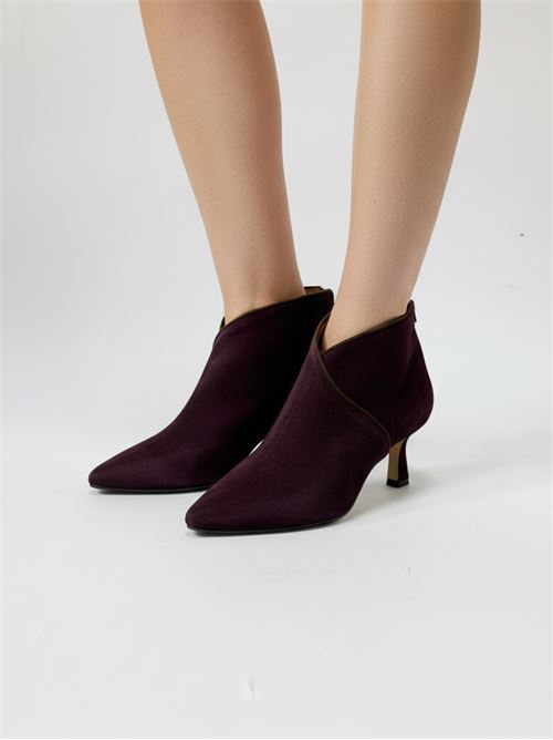 Tronchetto in camoscio melanzana | L'Arianna TR2425/RT | Made in Italy L'Arianna | EC2425/RT066