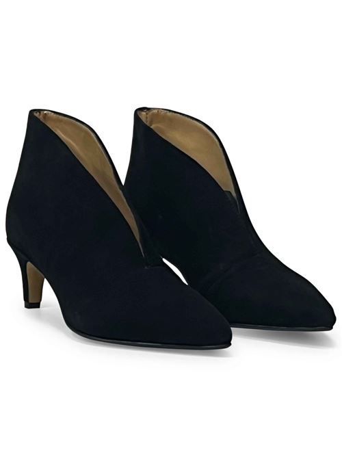 Tronchetto in camoscio nero | L'Arianna TR2426 | Made in Italy L'Arianna | EC2426001