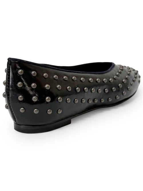 Ballerina in pelle nera con borchie | LArianna BL2594 | Made in Italy L'Arianna | EC2594001