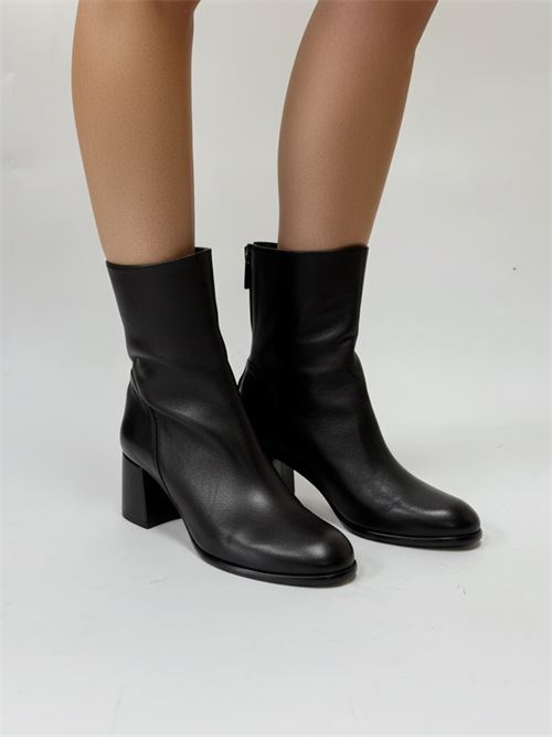 Tronchetto in pelle ranch nero | L'Arianna TR2601 | Made in Italy L'Arianna | EC2601001