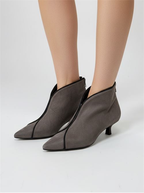 Tronchetto in camoscio grigio | L'Arianna TR2607/RT | Made in Italy L'Arianna | EC2607/RT021