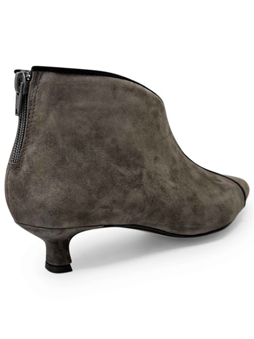 Tronchetto in camoscio grigio | L'Arianna TR2607/RT | Made in Italy L'Arianna | EC2607/RT021