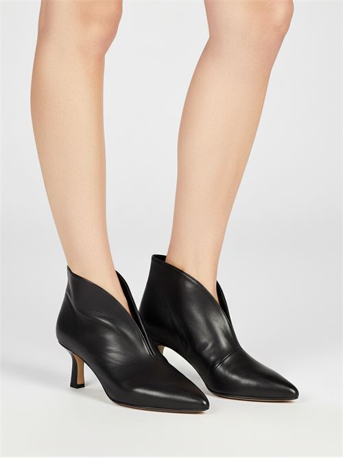 Tronchetto in pelle nera | L'Arianna TR8006/RT | Made in Italy L'Arianna | EC8006/RT001