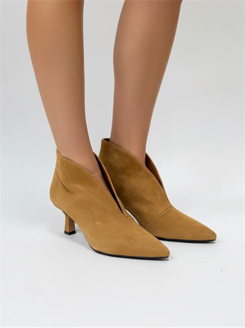 Tronchetto in camoscio sabbia | L?Arianna TR8006/RT | Made in Italy L'Arianna | EC8006/RT007