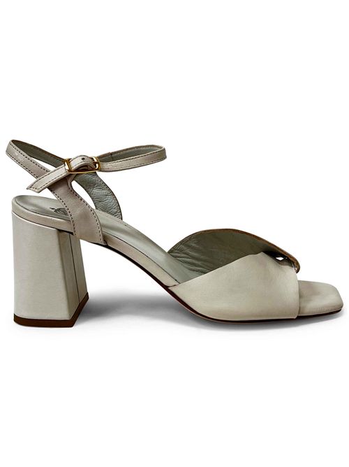 Sandalo in pelle Bilbao Milk | L'arianna DS2683/G | Made in Italy L'Arianna | EC2683/G100