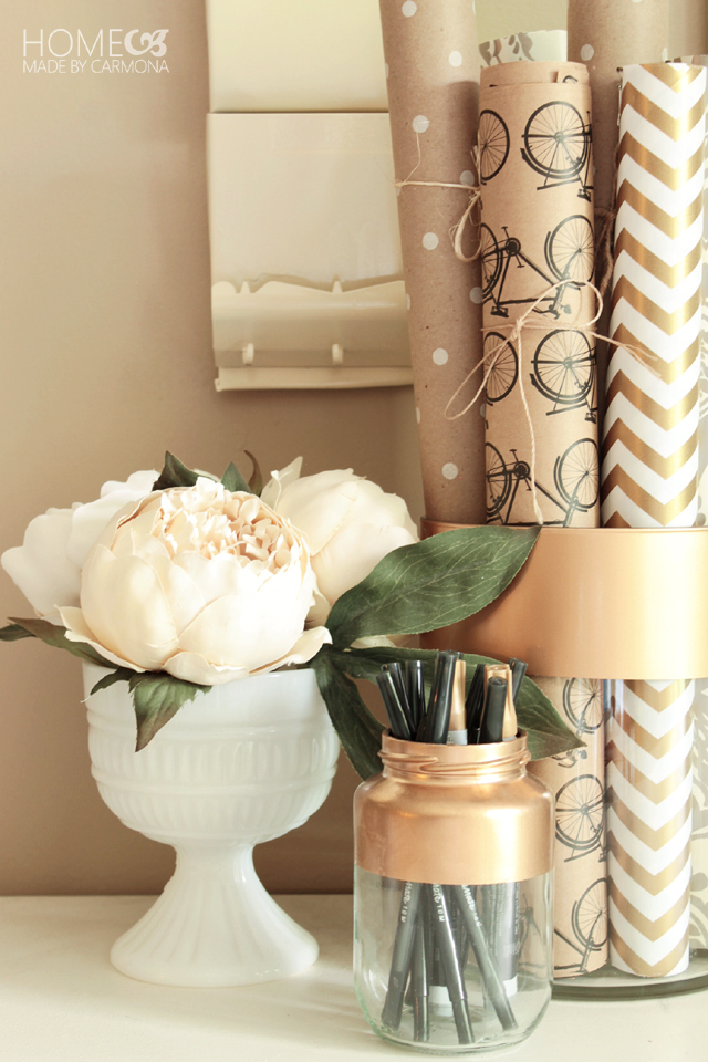 82 2f2014 09 16 095802 desk%2baccessories%2b %2bflowers2