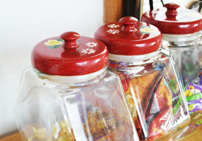 108 2f2015 02 05 120432 vintage snack jars