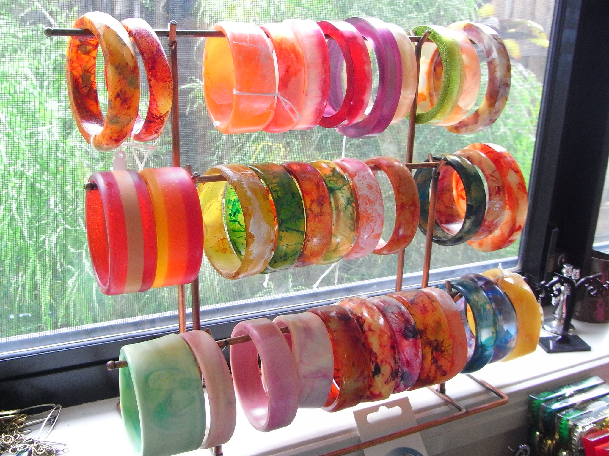 119 2f2015 04 18 060053 resin bangles
