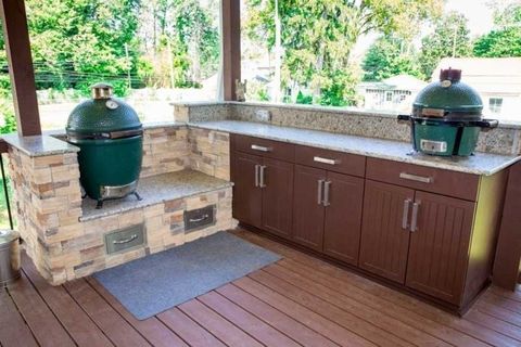 Height 320 250 2f2017 08 04 104436 the bbq buddha kitchen 12