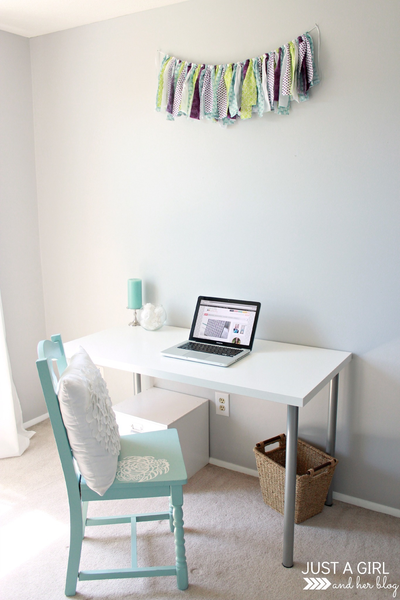 65 2f2014 06 25 180037 desk%2barea