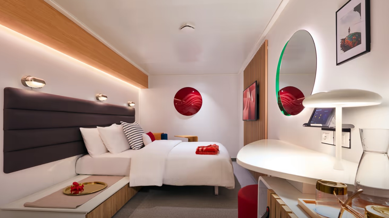 Luxury Cruise Line Guide