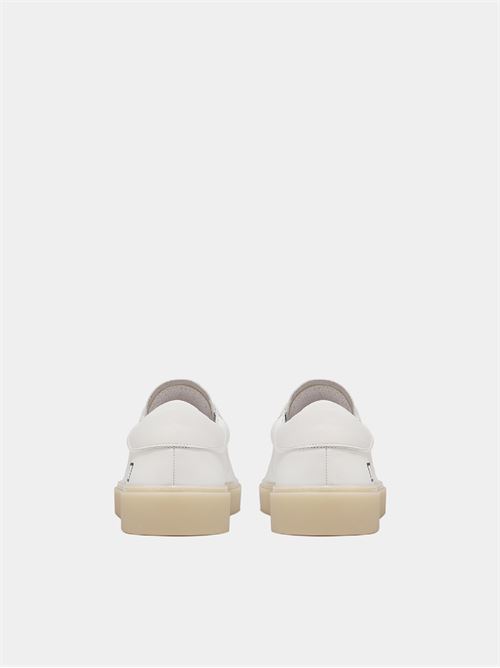  DATE | PONENTE CALFWHITE