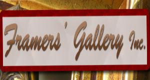 Custom Renderings logo