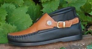 Women's Buckle Chukka
