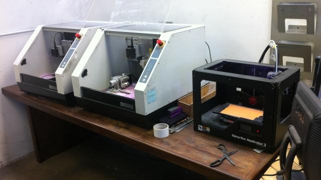 Custom Fashion Jewels facility photograph