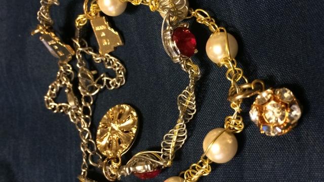 Dollies Jewelry facility photograph