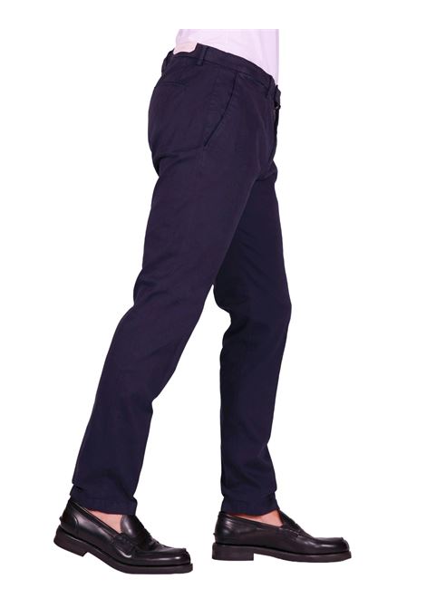 Pantalone BG04 | Chino Slim Fit in Cotone Stretch Blu BRIGLIA | Pantaloni | BG04-40000811