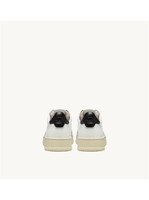 sneakers medalist low in pelle bianca e nera Autry | AULM LL22LL22