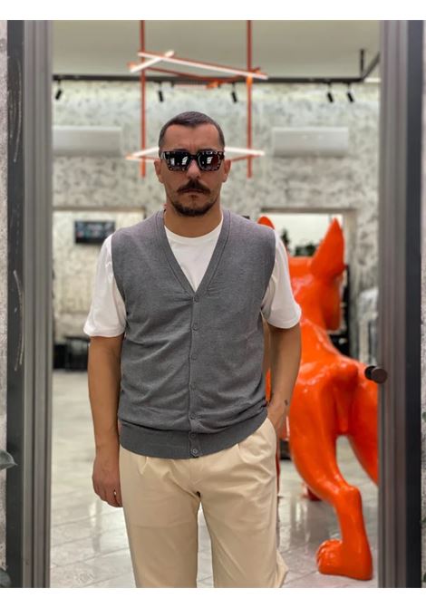Gilet Grigio in Maglia con Scollo a V e Chiusura a Bottoni MARK-UP | Gilet | MK20013GRIGIO