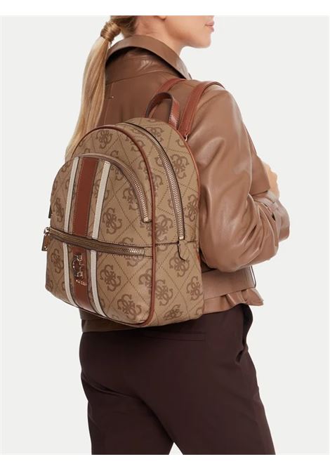 Zaino Erenia 4G marrone chiaro in Similpelle con Logo e Dettagli Oro GUESS | Zaino | HWSO7838330LTL