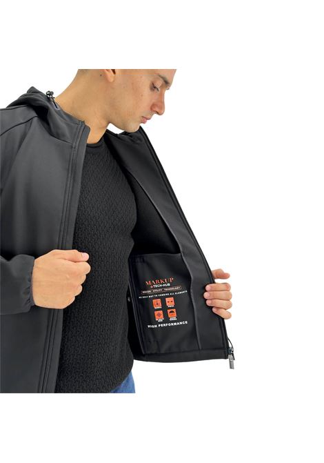 Giubbino softshell da uomo nero con cappuccio e interno in pile MARK-UP | Giubbino | MK24010NERO