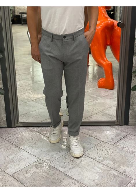 Pantalone cropped grigio in punto Milano elasticizzato con risvolto MARK-UP | Pantalone | MK9950112GRIGIO MELANGE