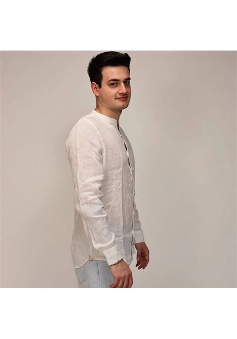 Camicia Bianca con Collo Coreana in 100% Lino a Maniche Lunghe MARK-UP | Camicia | MK13002BIANCO