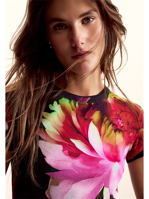 T-shirt con stampa fiori disegnati da Mr. Christian Lacroix 26SWTK49 DESIGUAL | 26SWTK499019
