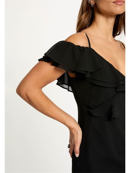  MORGAN DE TOI | RJOLIENOIR