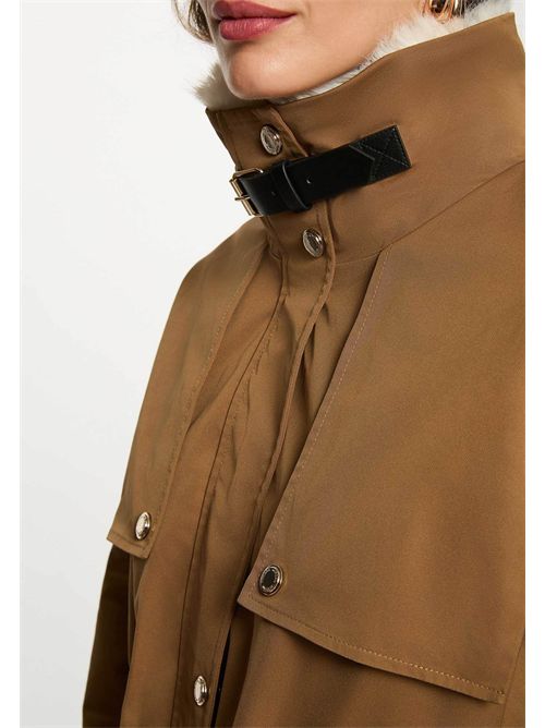 Parka lungo dalla linea moderna con collo in ecopelliccia GAPI ( TAGLIE FRANCESI ) MORGAN DE TOI | GAPICAMEL