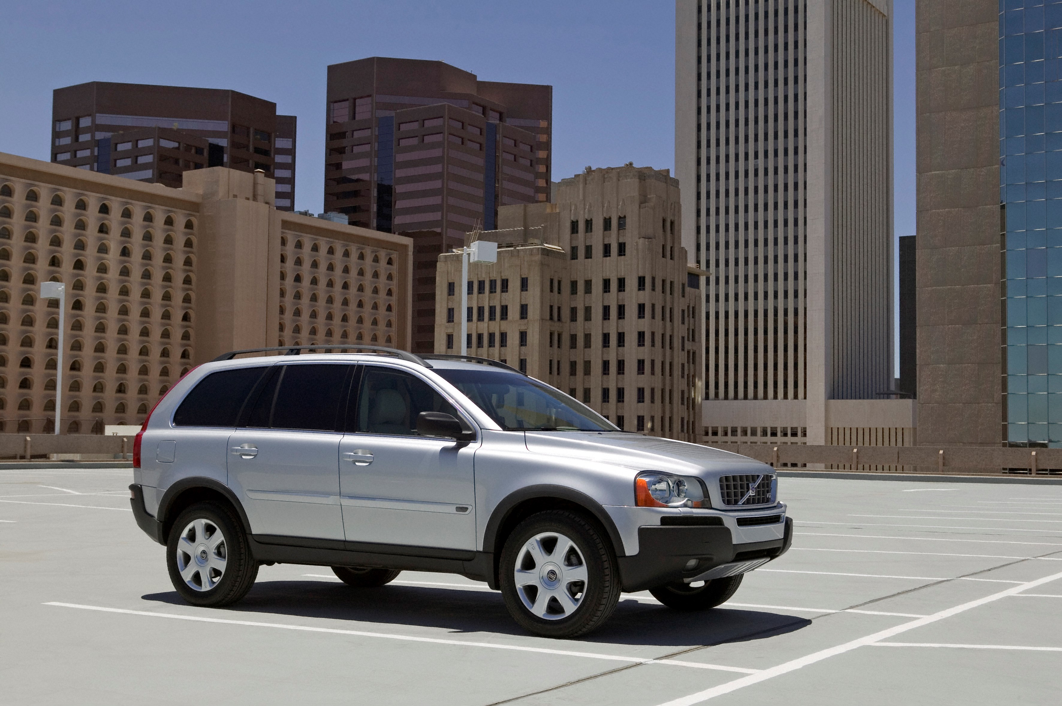 circa 2007 Volvo XC90 V8