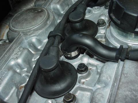 pcv_top_hose_conn_to_engine