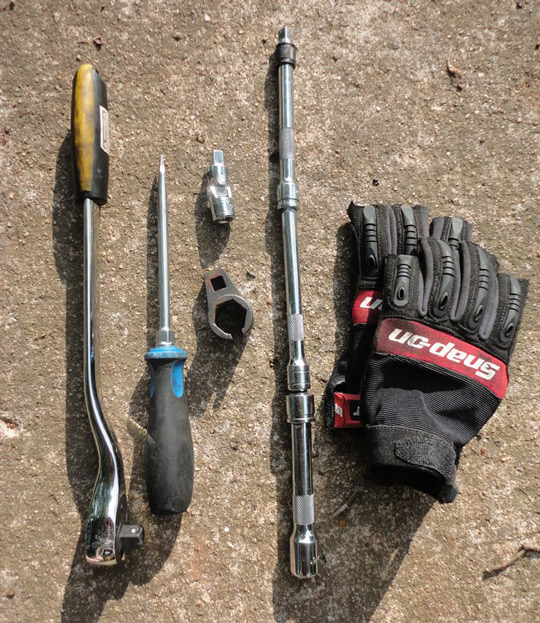 1998 V70 AWD Front Oxygen Sensor Swap tools