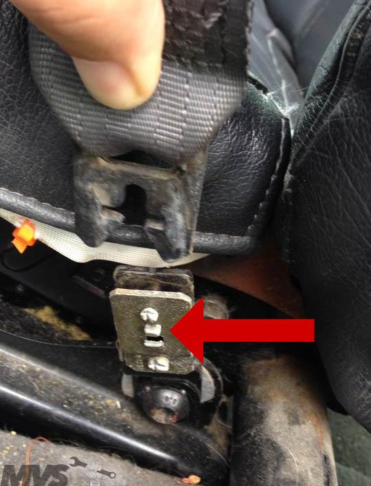 Volvo Seatbelt Release Tab