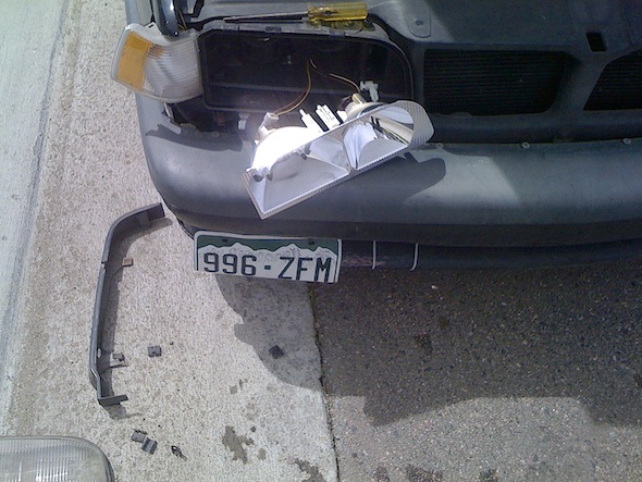 Volvo 850 Headlight Disassembly Photo