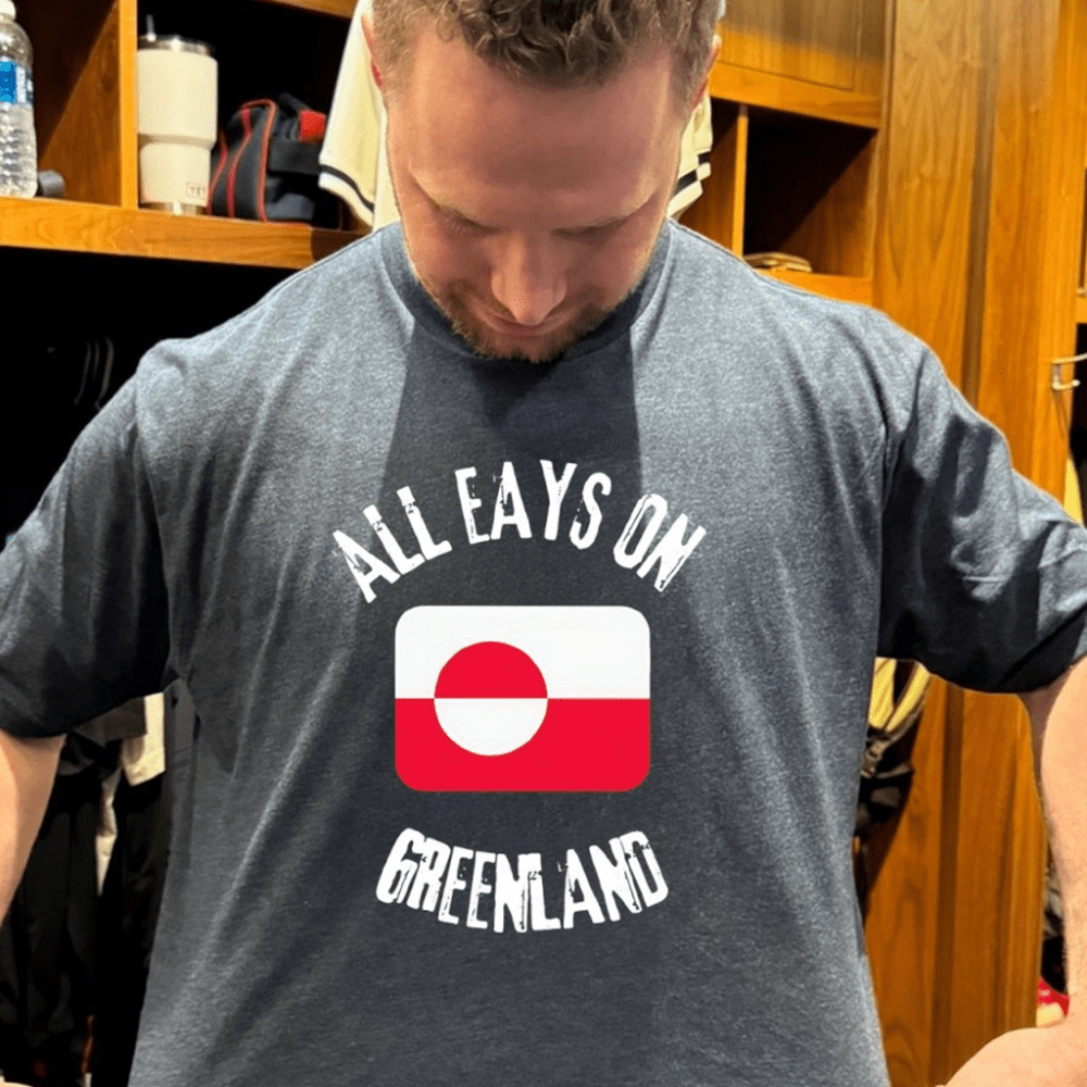 All Eays On Greenland Flag T-Shirt Best Birthday Gift For Husband