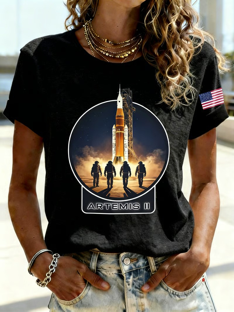 Artemis II Mission Crew T-Shirt NASA 2026 Crewed Moon Mission Clothing Gift For Women