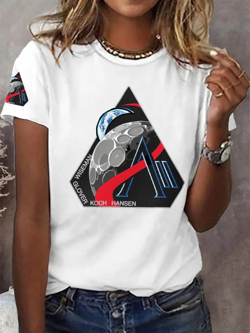 Artemis II Moon Mission T-Shirt Humanity Returns To The Moon Clothing NASA Lover Gift